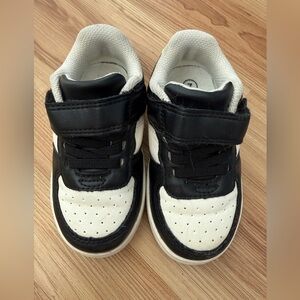 Cat & Jack Toddler Boys Black and White Sneakers